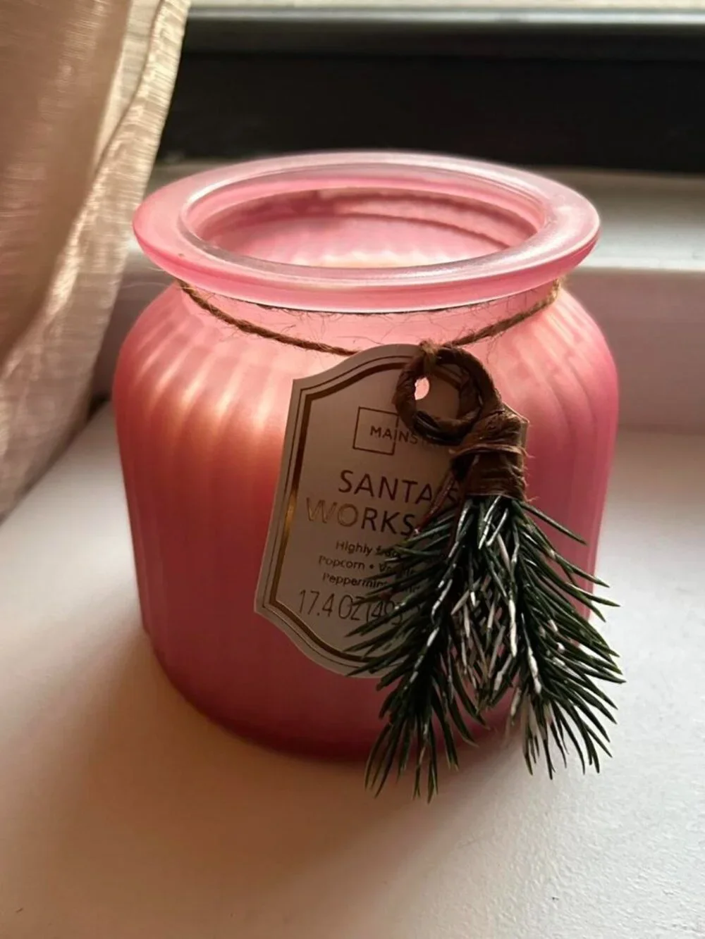Santas Workshop Vanilla Popcorn Peppermint Candies Candle